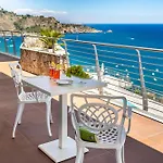 Baya Bella Giardini-Naxos