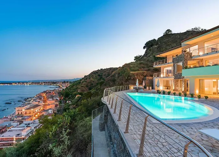 Baya Bella Vila Giardini Naxos